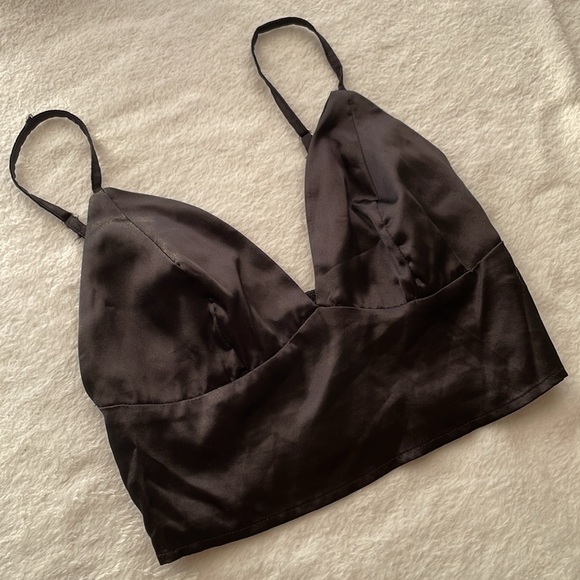 Satin cropped tank, size xs - Picture 2 of 3